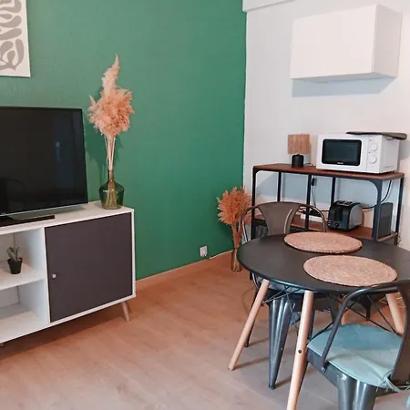 Bel Appartement, Climatisation, Internet, Terrasse Apartamento